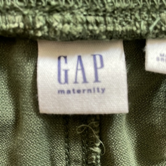 Maternity Short - Picture 2 of 4